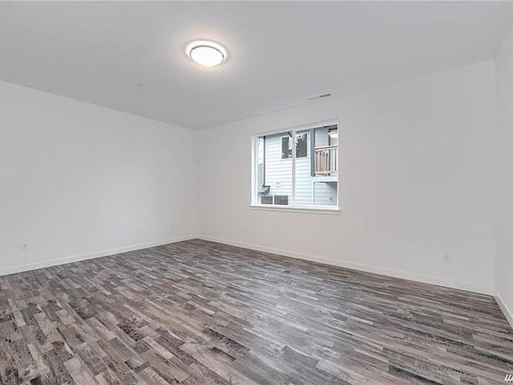 Bedroom 1 - HUGE