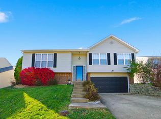 2505 Foxcove Ct, Cincinnati, OH 45211