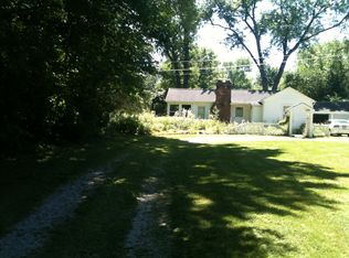 9075 Commerce Rd, Commerce Township, MI 48382