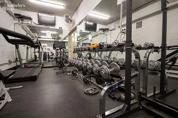 Rented by Sotheby's International Realty | media 7