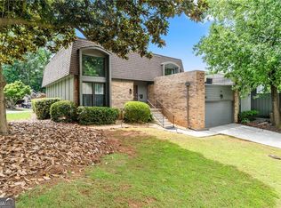 235 Leeward Ln, Roswell, GA 30076