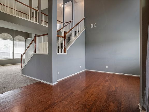 4th image of 8128 Geranium Ln