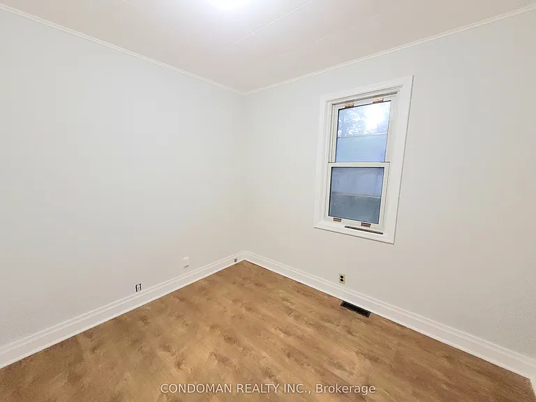 22 Fairfield Ave — Photo 8