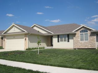 4201 McMillin Ln, Manhattan, KS 66502