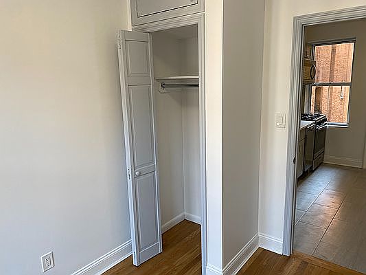 4th image of 328 E 9th St #14A