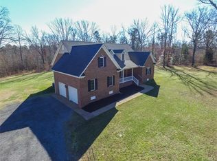 19641 Eanes Rd, South Chesterfield, VA 23803