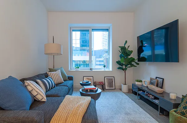 Rented by Compass | media 17