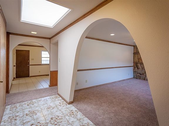 2nd image of 2613 Bay Meadows Dr