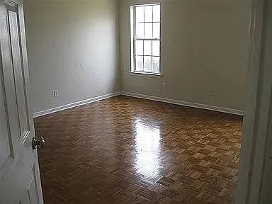 412 Fulton Dr — Photo 23