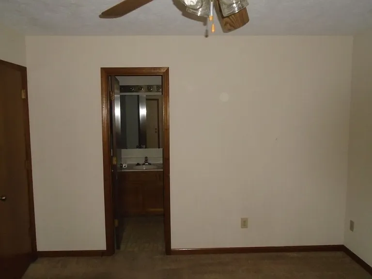 5906 Notblake Ave — Photo 12