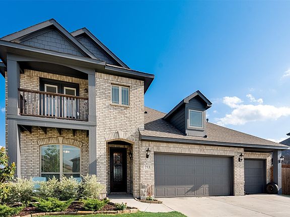 2nd image of 213 Roscoe Dr