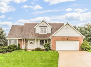 2466 W Bent Oak Cir, North Canton, OH 44720