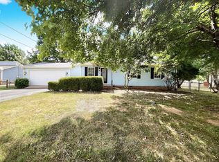 104 Reaves Cove Rd, Columbia, TN 38401