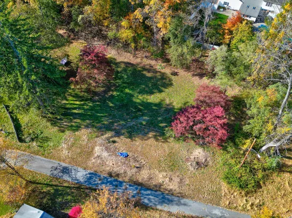 Garden st, Hyde Park, NY 12538