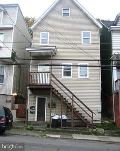 435 E Norwegian St, Pottsville, PA, 17901