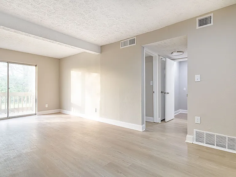 The Eastern Apartments — Photo 5