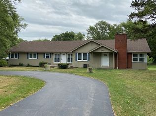 1617 Cary Rd, Algonquin, IL 60102