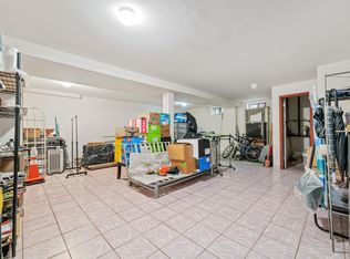 1833 Palmetto St, Ridgewood, NY 11385