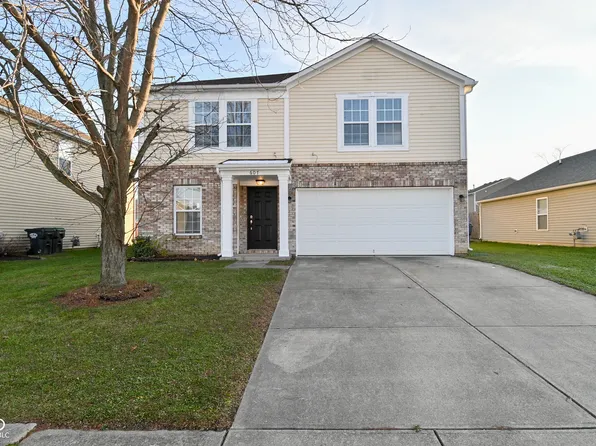 607 Greenway St, Greenwood, IN 46143