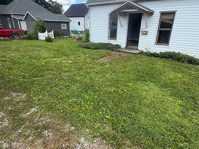 533 Higgins St — Photo 22