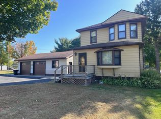 709 Lindbergh Dr S, Little falls, MN 56345