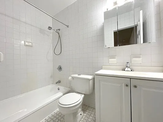 Rented by Compass | media 5