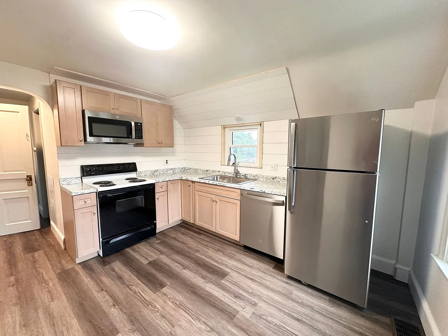34 W Main St — Photo 3
