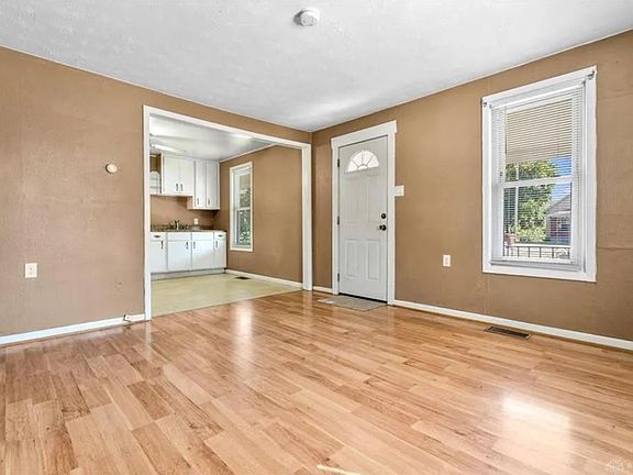 2nd image of 2109 Harding Ave