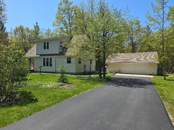616 Constance St, Rogers City, MI 49779