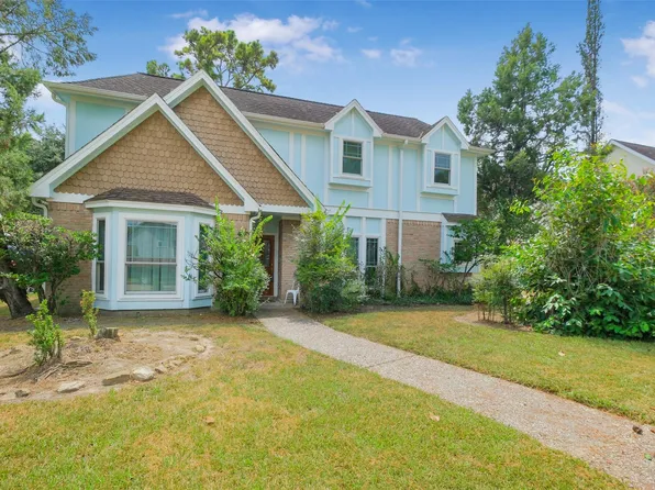 9727 Pine Pass Dr, Houston, TX 77070