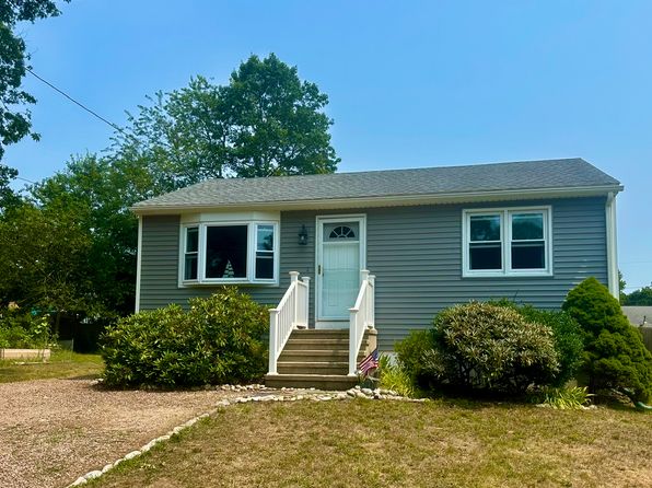 149 Holly Rd