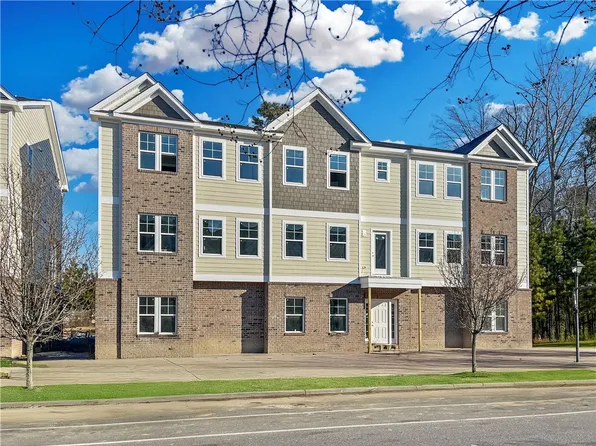 623 Commonwealth Blvd, Yorktown, VA 23693