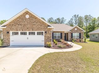 222 Creek Ridge Dr, Warner Robins, GA 31088