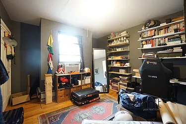 Rented by Rennit Inc.