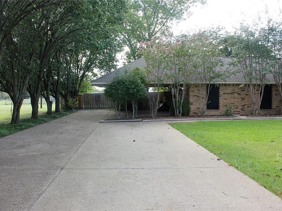 2nd image of 164 Rocky Ridge Rd
