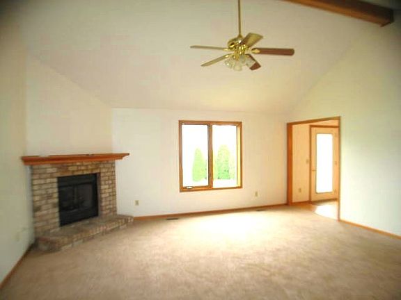 With Gas Log Fireplace