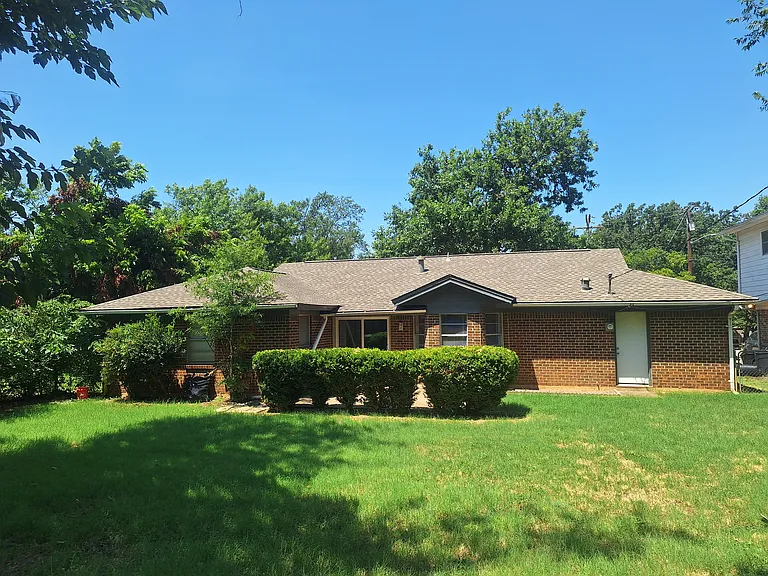 513 Simmons Dr — Photo 30