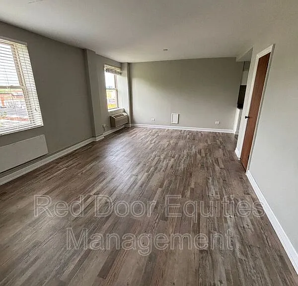 123 N Broad St #502 — Photo 6