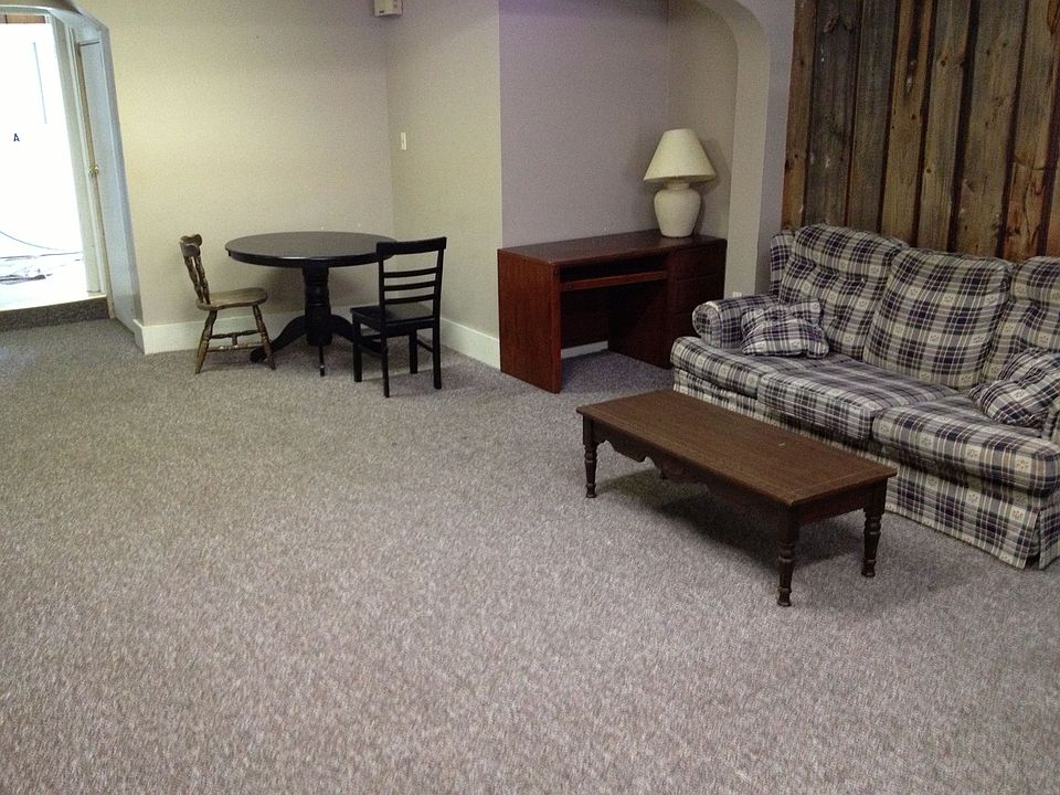 1st floor living room