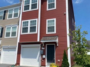 37 Cecily Way, Ranson, WV 25438