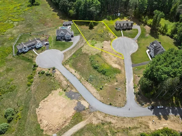 4 Ruby Cir, Topsfield, MA 01983