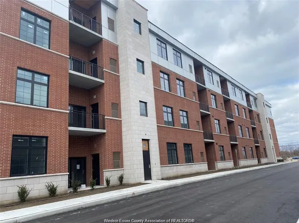 11941 Tecumseh Rd E, Tecumseh, ON