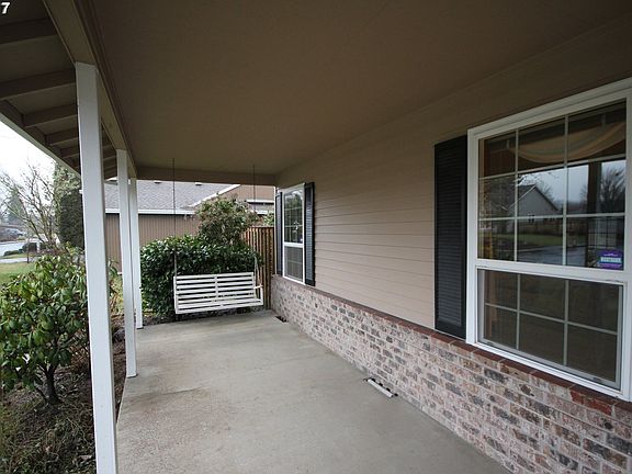 2nd image of 1450 NE Stile Dr
