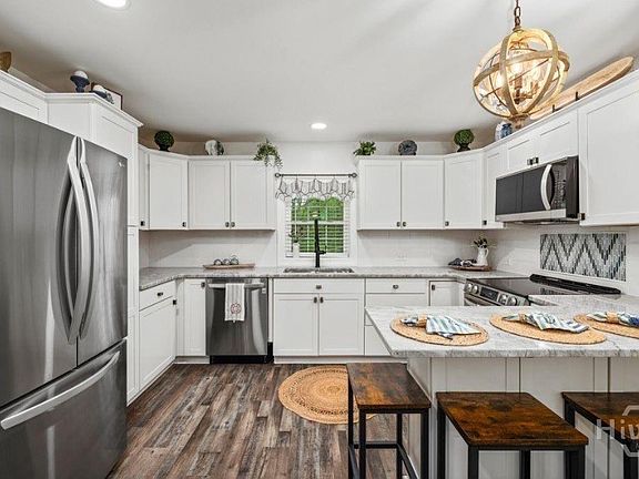 3rd image of 251 Twilight Shores Road