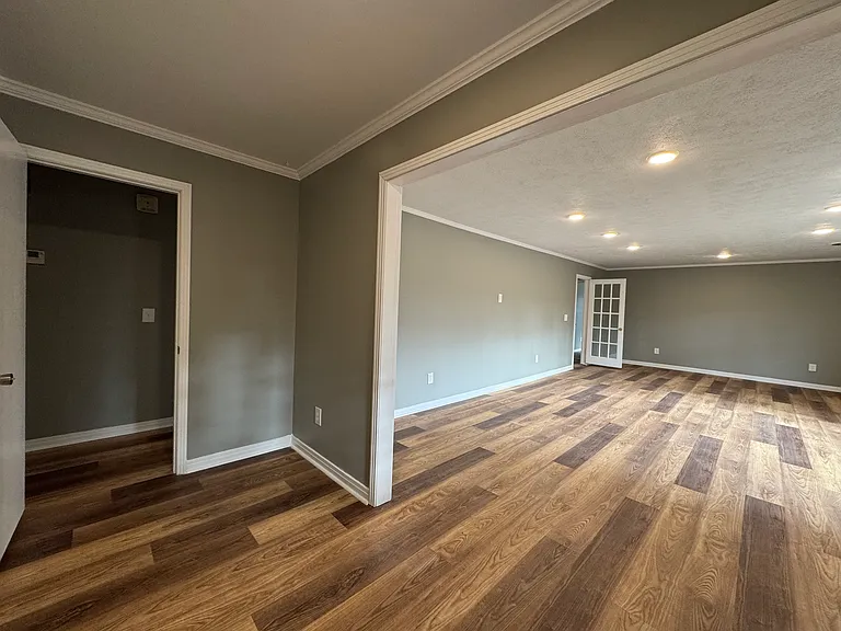 1278 Highway 12 W — Photo 2