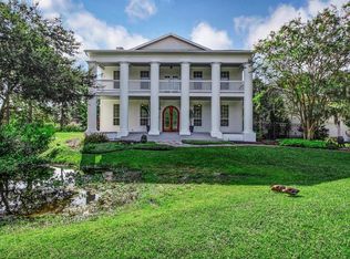 3058 Riverside Dr, Fernandina Beach, FL 32034