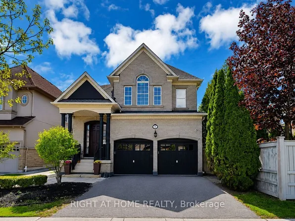 8 Yemina Gate, Vaughan, ON L6A 0G9