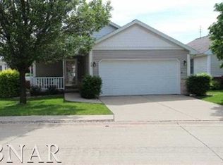 32 Astoria Way, Bloomington, IL