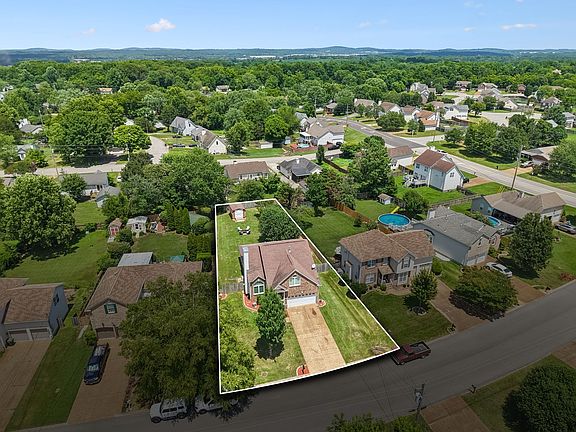 4th image of 1423 Hilltop Dr
