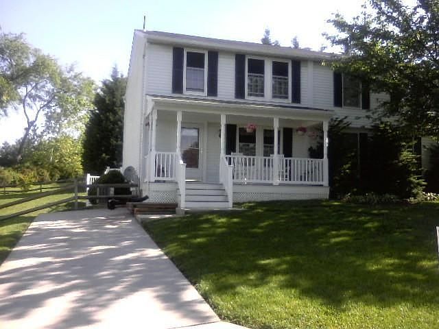 2nd image of 72 Hook Rd